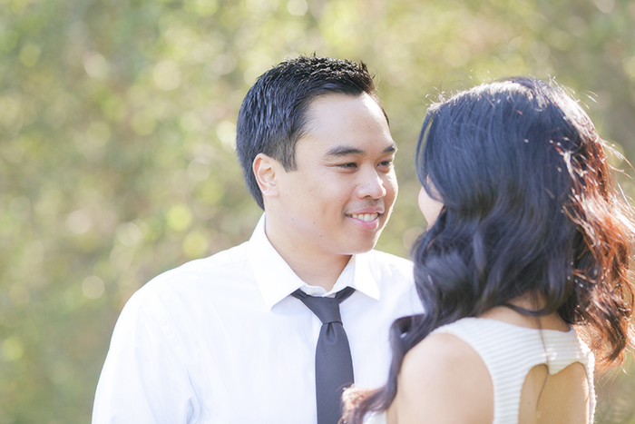 wedding-photography-photographer-san-diego-laguna-beach-couple-outfits-poses-natural-light-sunset-forest-fields-nature-relax-natural-light-romantic-feel-vintage-soft-photos