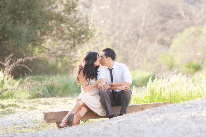 outfits-poses-natural-light-sunset-forest-fields-nature-relax-natural-light-romantic-feel-vintage-soft-photos