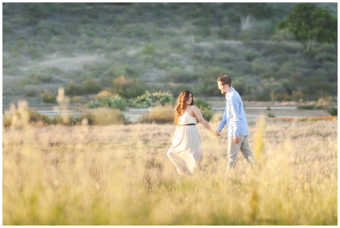 San_Diego_photographers_los-penasquitos-preserve_engagement-session_natural_light_sunflare_golden_hour_0645.jpg