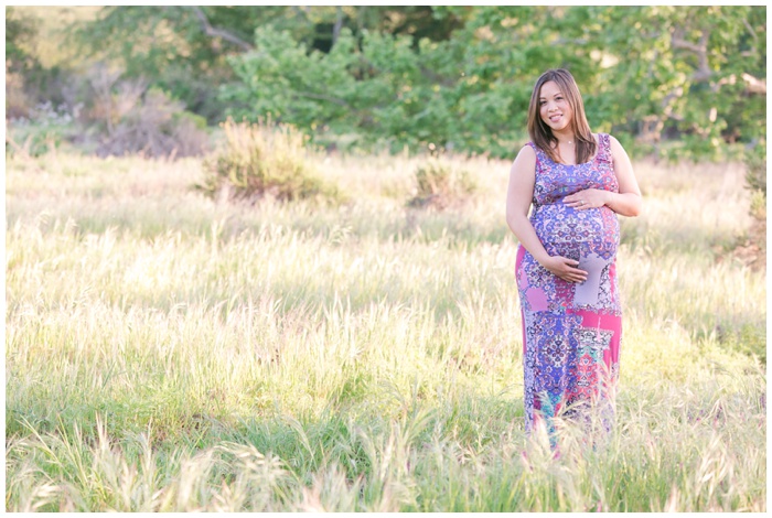 Family-portraits-los-penasquitos-preserve-golden-hour-field-in-san-diego-photographer-children-maternity-pregnancy-siblings-baby-bump_5053.jpg