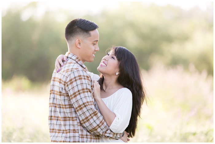 Engagement-session-natural-light-san-diego-photographer-fields-los-penasquitos-canyon-preserve-joy-love-couple-fun-weddings_5132.jpg