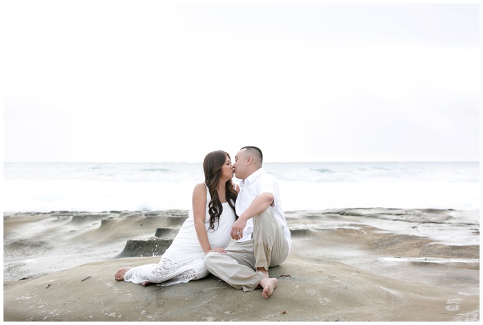 maternity_session_NEMA_Photography_la_Jolla_Cove_beach_maternity_natural_light_photography_pregnancy_photos_baby_photos_bump_san_diego_photography_5168.jpg